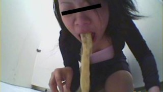 雑居ビル和式便所 隠撮ゲロ