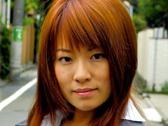 街で見つけたビジネススーツで働くオバさん