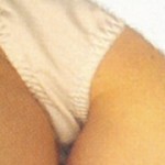 階段ローアングル激撮!見上げるパンチラお尻盗撮