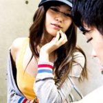 偶然見かけた貧乳女子がまさかのノーブラ！？