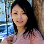 元レースクイーンの美人美脚奥さん。AV出演！