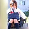 女子校生のムチムチした太ももと蒸れた生パンティ