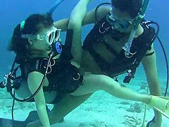 ネイキッドスキューバー 鶴田かな×千夏南那