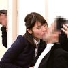 濃厚接吻している同級生と女教師を目撃してしまった僕！
